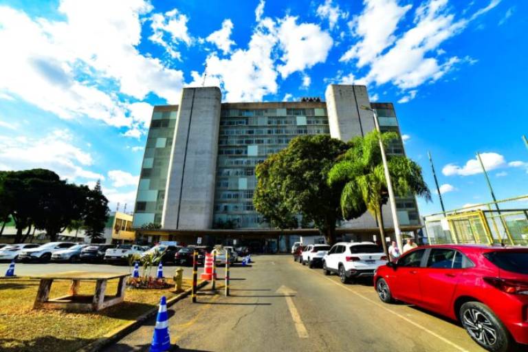 Hospital de Base moderniza serviços de cardiologia e oftalmologia