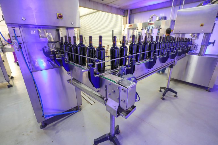 Primeiro espumante da capital chega para brindar as festas de fim de ano