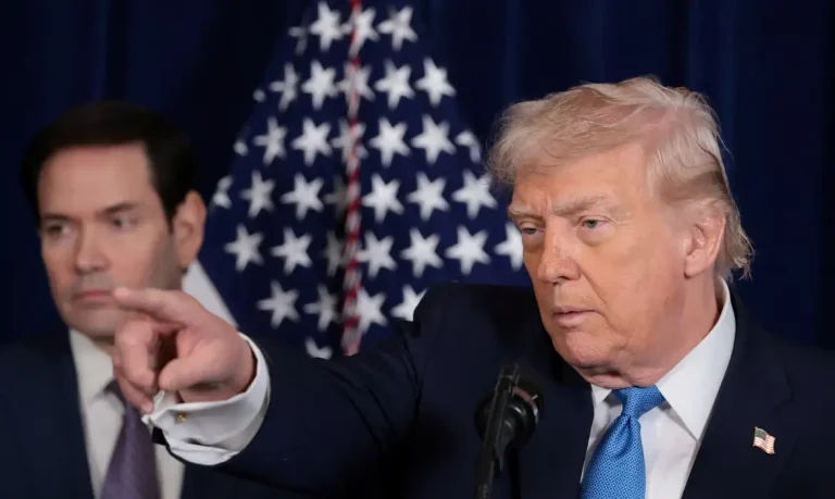 Trump diz que EUA vão administrar Venezuela e controlar petróleo