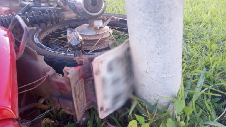 Moto com quase R$ 300 mil em débitos e 819 infrações é retirada de circulação