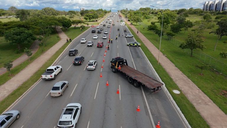 Fiscalização flagra 79 condutores alcoolizados no fim de semana